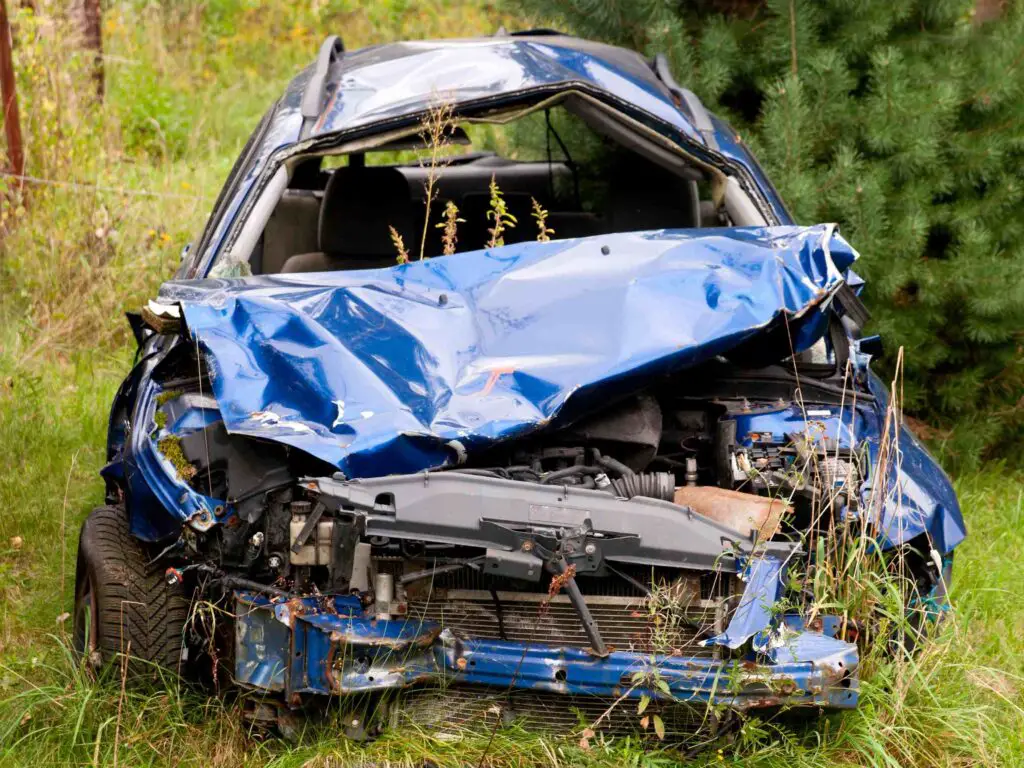 car smash fundraiser - image of an old car wreck