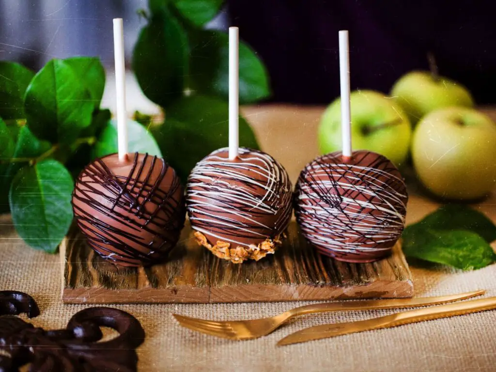 apple covered in chocolate